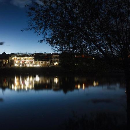 Hotel Lake View Nako 外观 照片